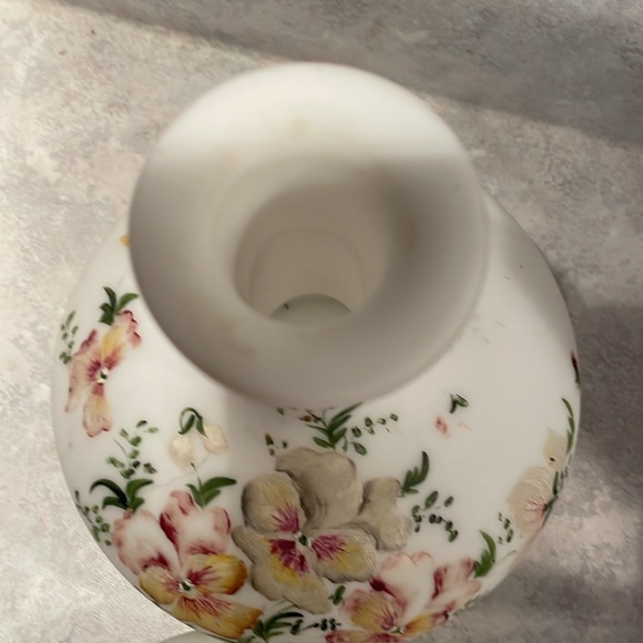 Vintage barber milk glass decanter - Picture 5 of 7